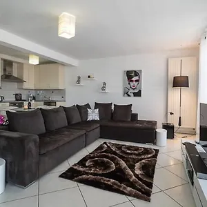  Apartment Luxury Penthouse With 3 Balconies -2 Bedrooms -petrus View & Parking